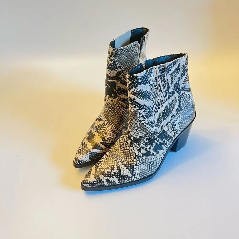 Blondo Que Leather Waterproof Boots/Booties